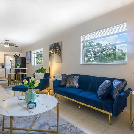 Sparkling Oasis Near Downtown St Pete/Beach